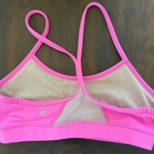 Lululemon Flow Y Nulu Bra Pink Size 4